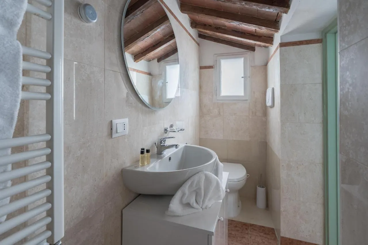 Moro Apartment Two Флоренция